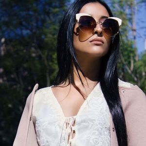 Oversized Cateye Sunglasses